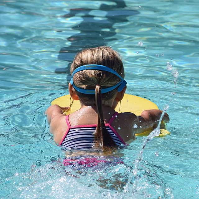 Immer mehr Nichtschwimmer: AfD-Fraktion fordert klassenübergreifende Schwimmabzeichen für Schüler