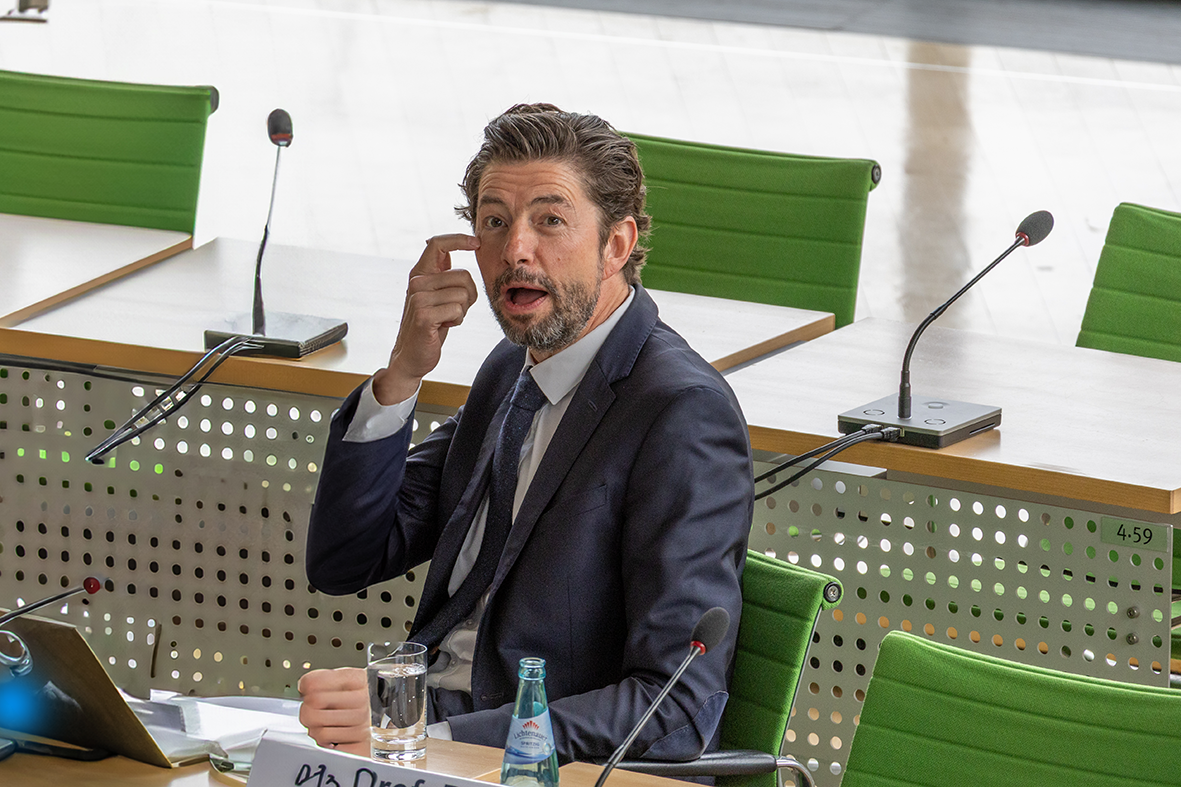 Herr Drosten, wie war das damals mit den Corona-Grundrechtseinschränkungen?